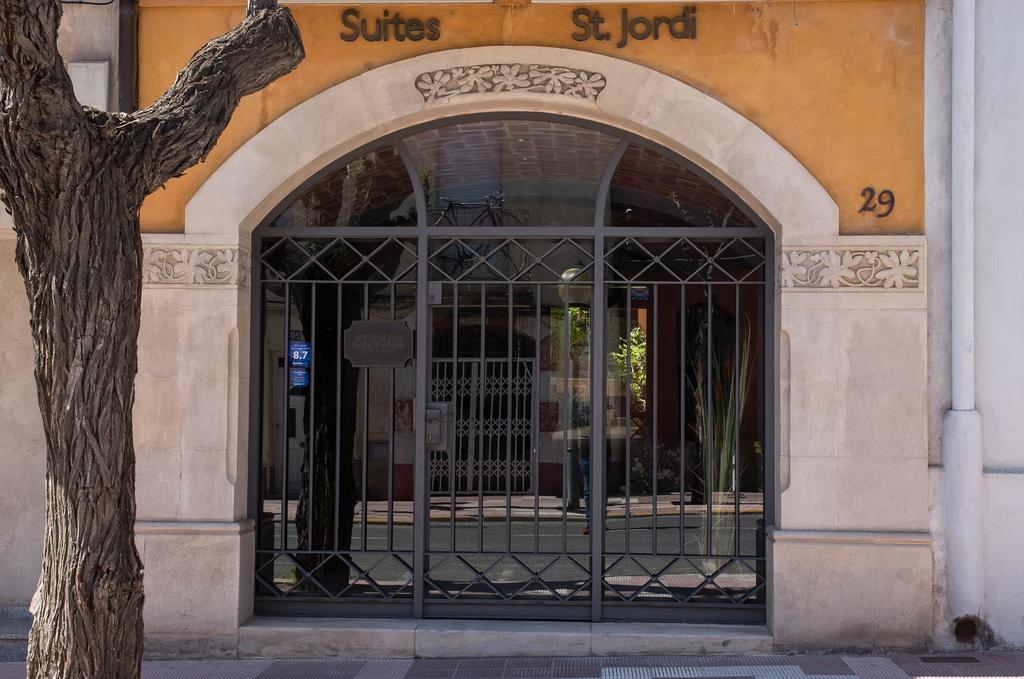 Apartaments Suites Sant Jordi Montbrió del Camp Exterior foto