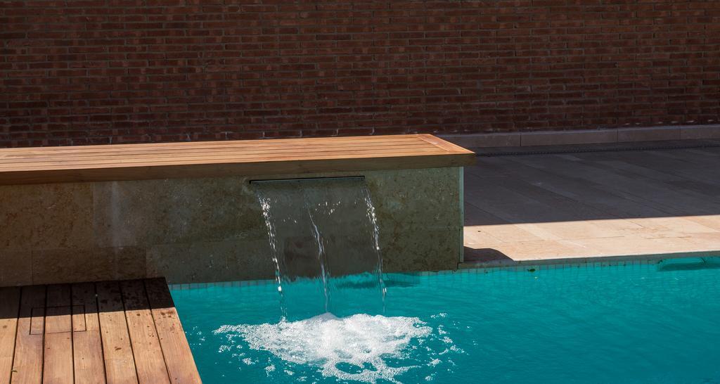 Apartaments Suites Sant Jordi Montbrió del Camp Exterior foto