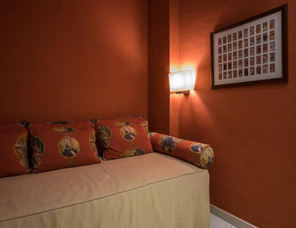 Apartaments Suites Sant Jordi Montbrió del Camp Exterior foto